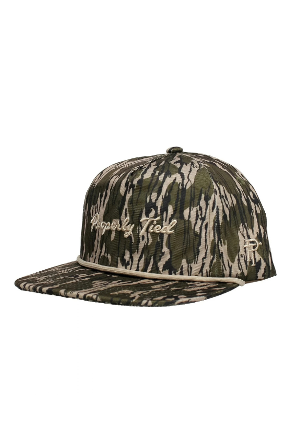 properly tied Boys Sportsman Rope Hat Mossy Oak Original Bottomland
