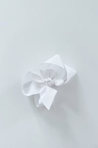 beyond creations large alligator clip bow white